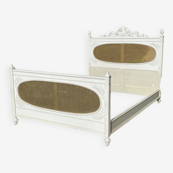 Lacquered bed and Cannage in Louis XVI style