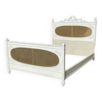 Lacquered bed and Cannage in Louis XVI style