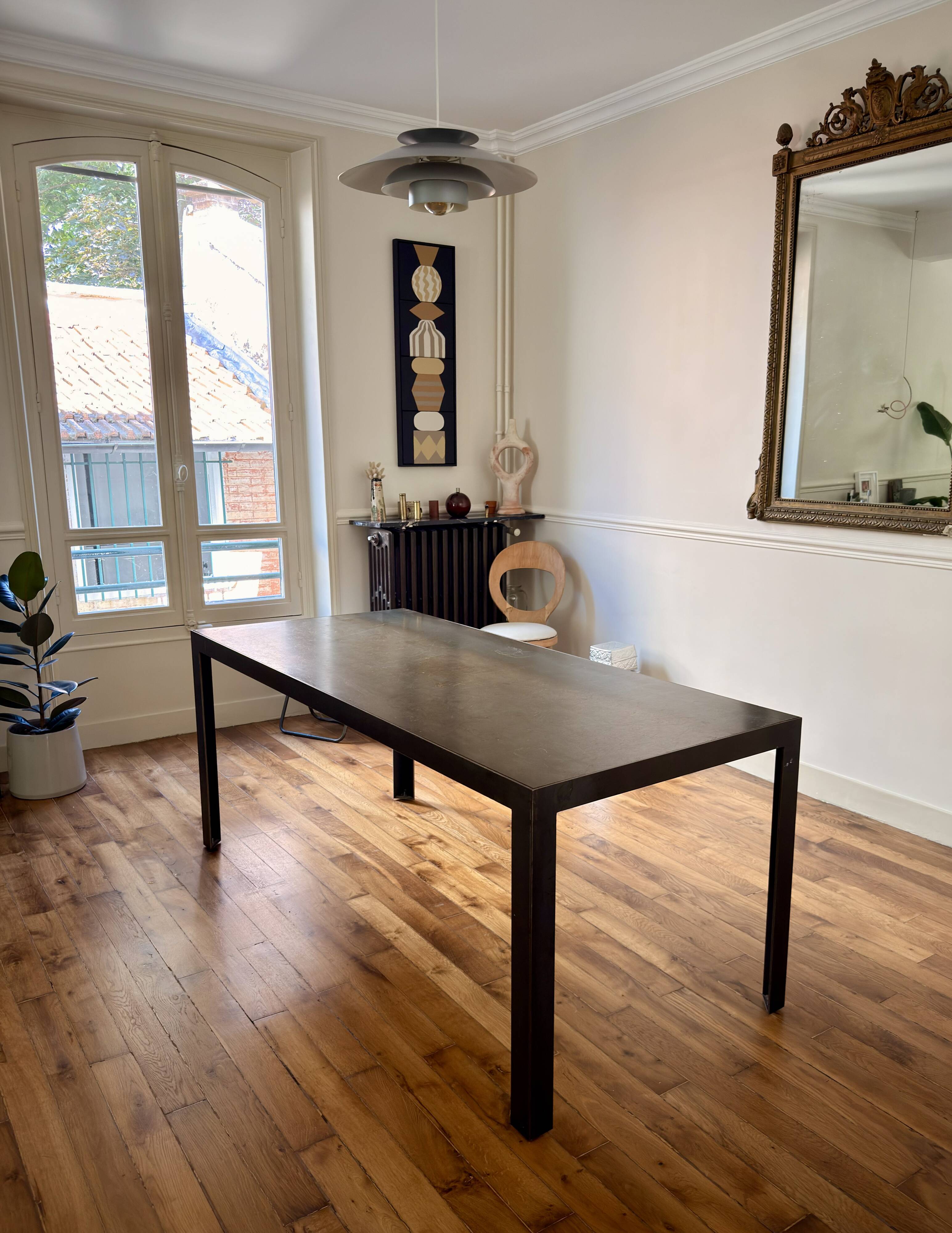 Metal dining table Topos Workshop