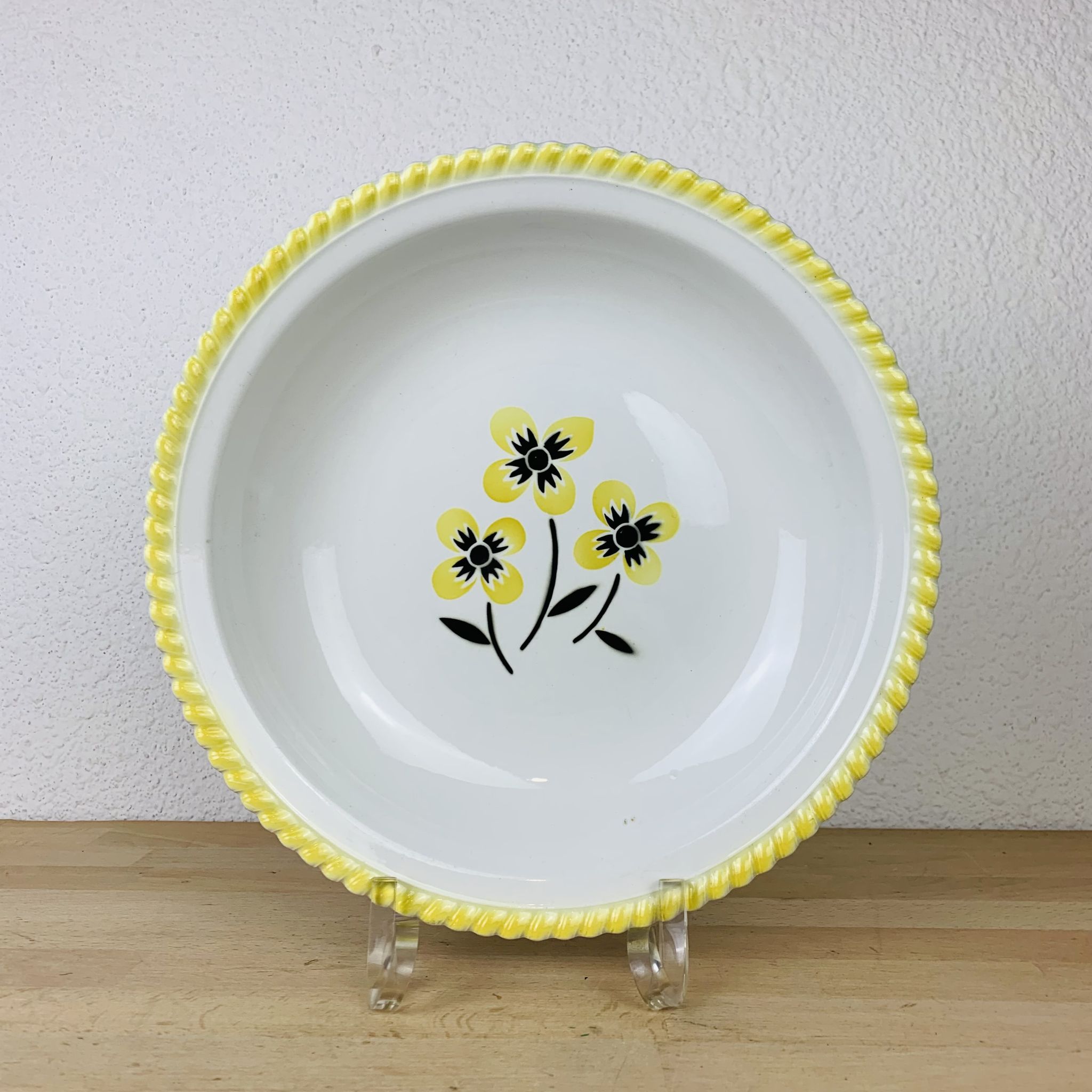 Plats et soupière en céramique vintage