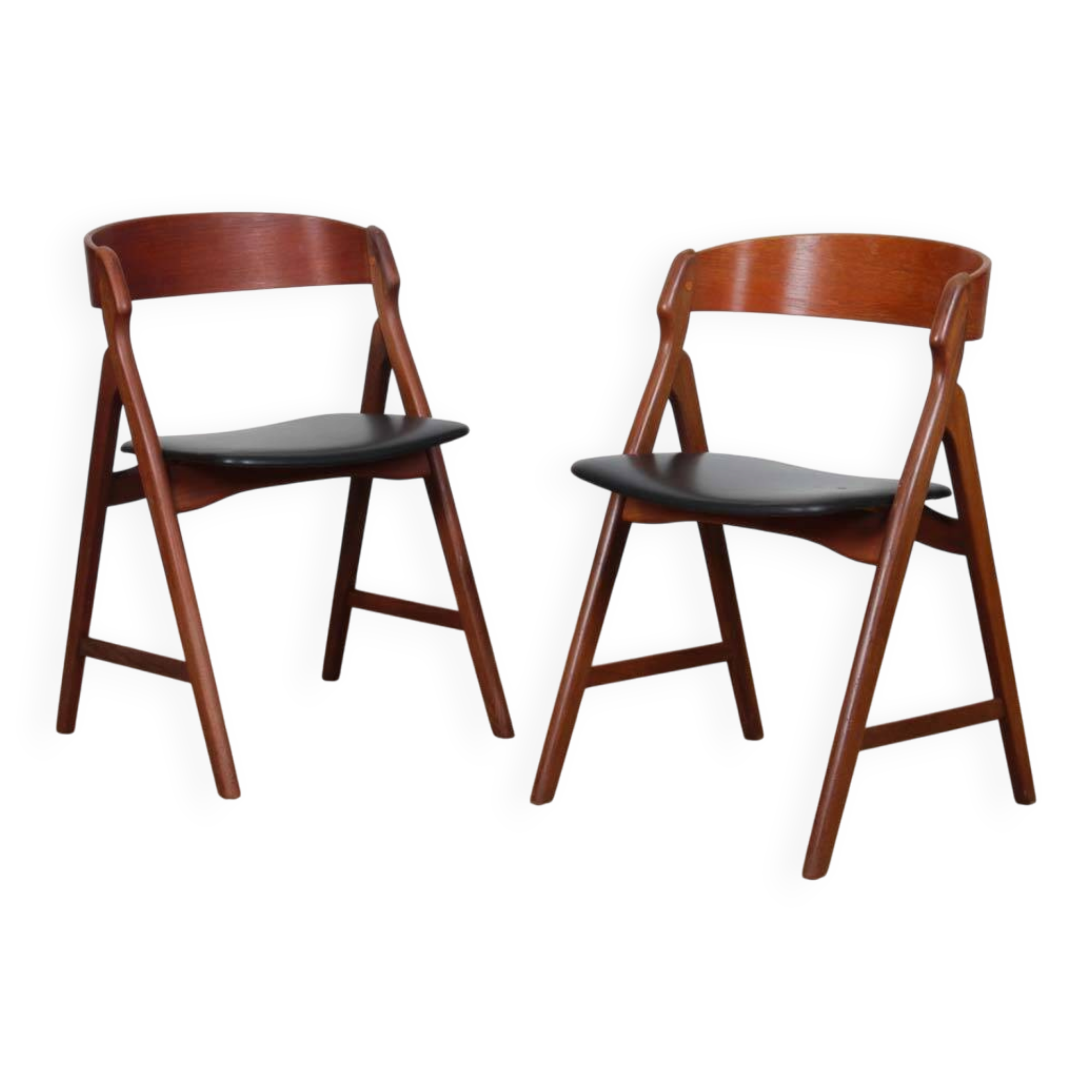 Pair of chairs by Henning Kjaernulf for Boltinge Stolefabrik, 1960