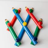 Vintage coat rack from the 1980s in the style of Pierre Sala, Memphis style, pencil pattern, extendable, 7 hooks.