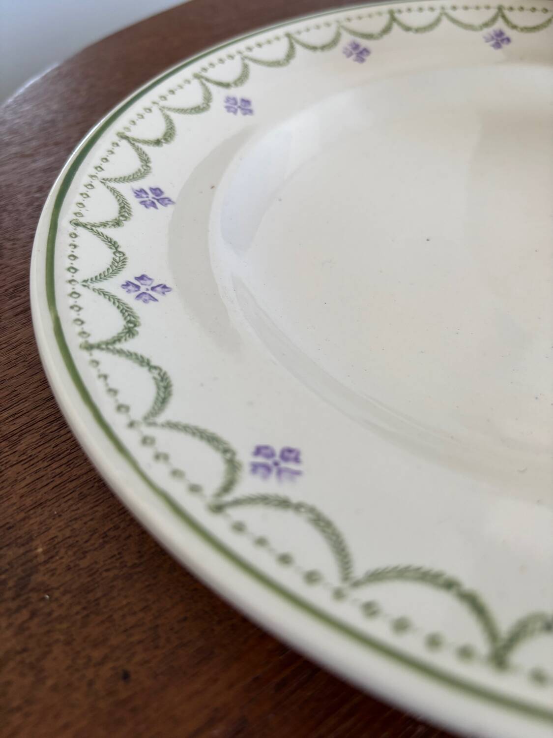 1900s Set of 6 vintage earthenware flat plates, Violetta model by Longwy
