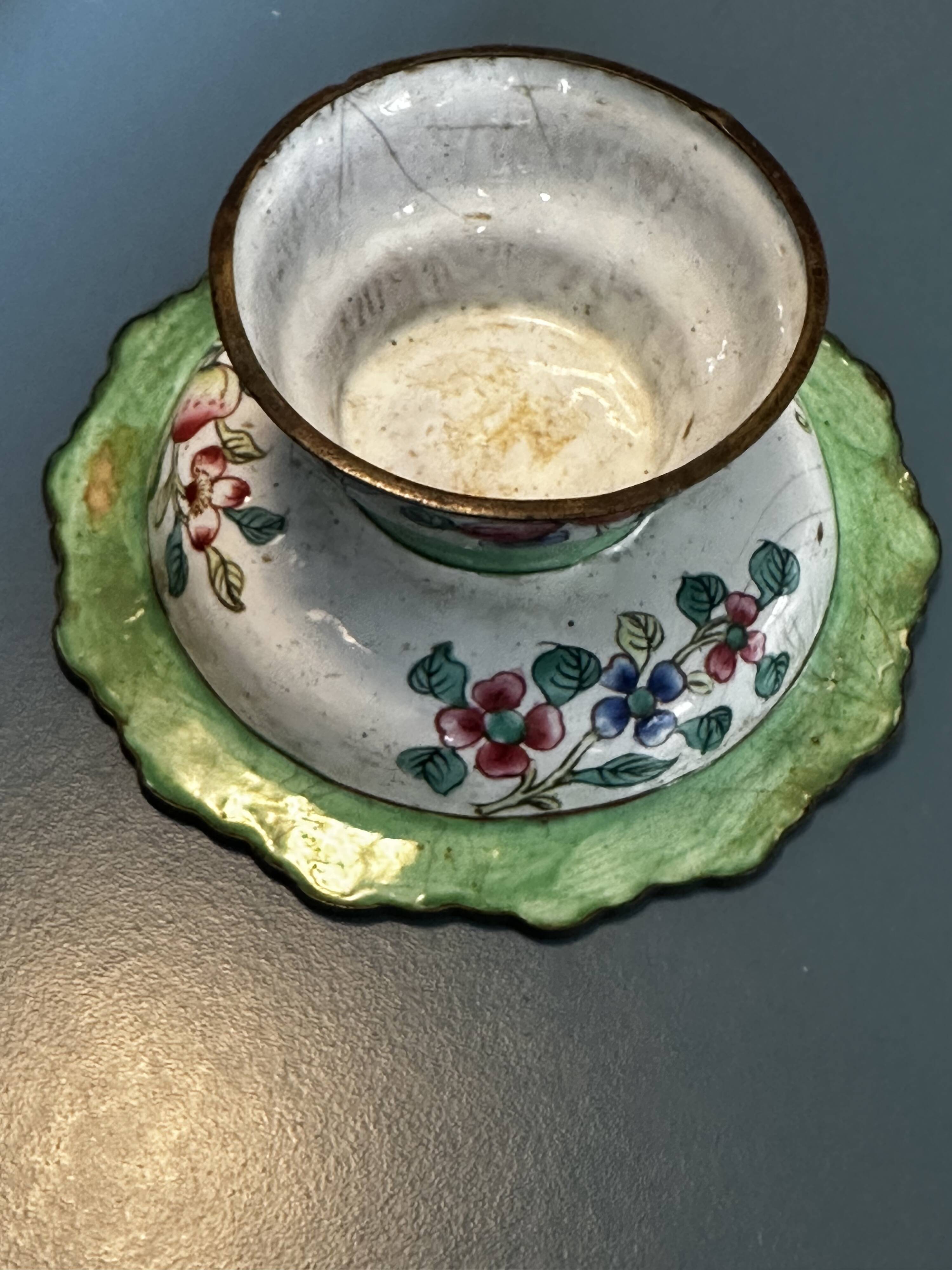 Pair of footed bowls in Canton enamel – China – floral decoration - F