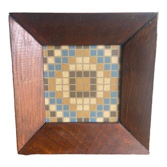 Wooden frame and ceramic tile