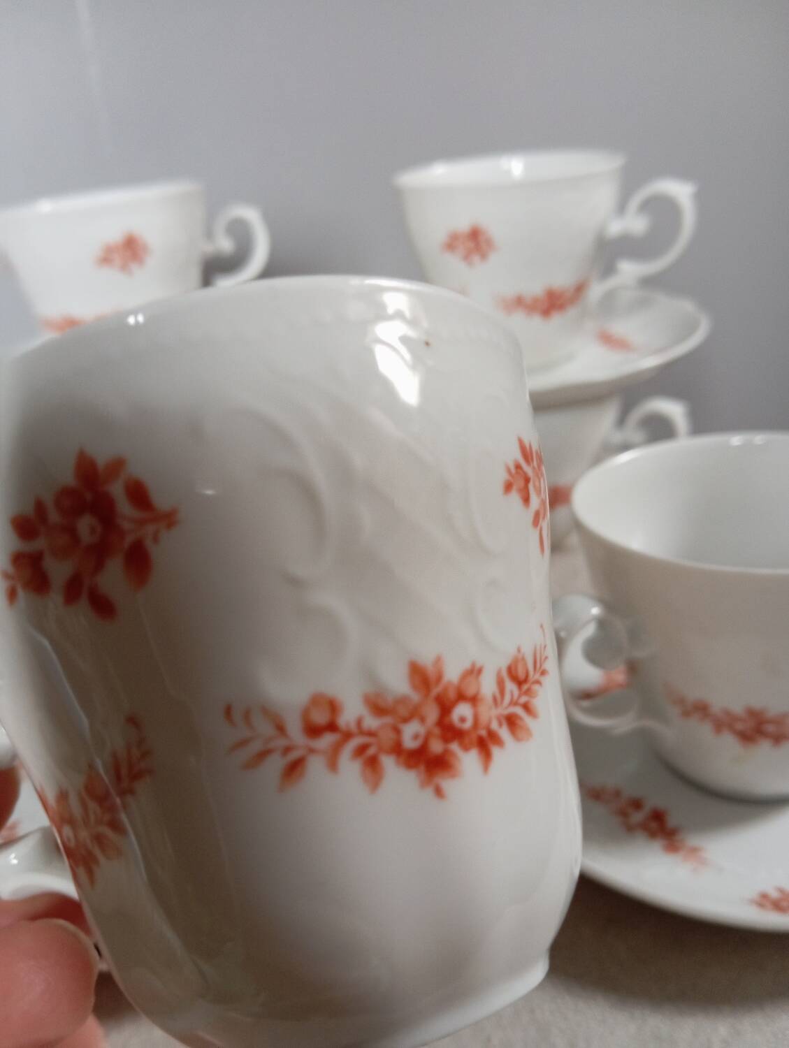 6 flowery white Bavarian porcelain cups & saucers, Seltmann Weiden 1950