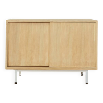 Buffet style scandinave des années 1950.