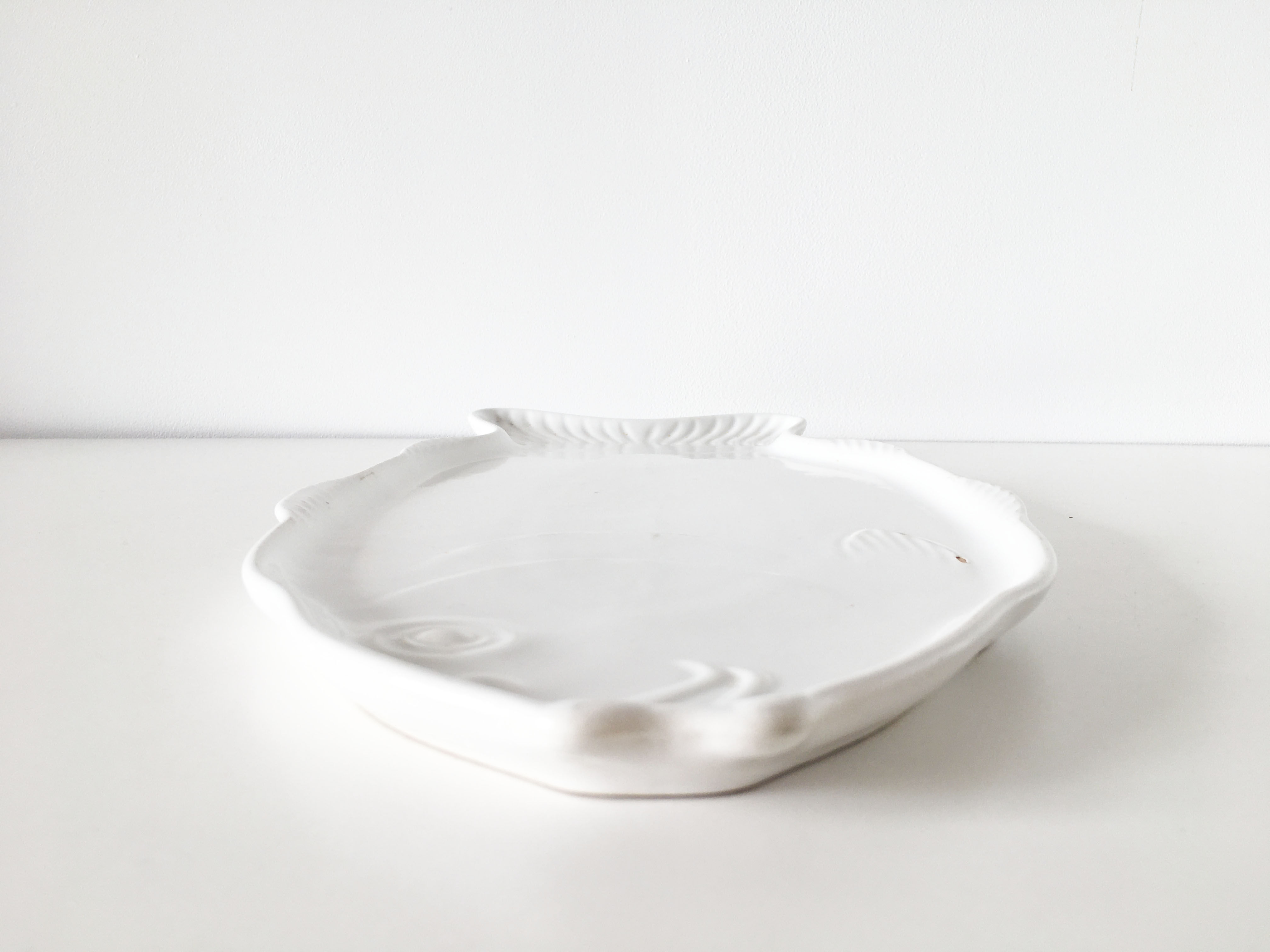 White ceramic fish dish