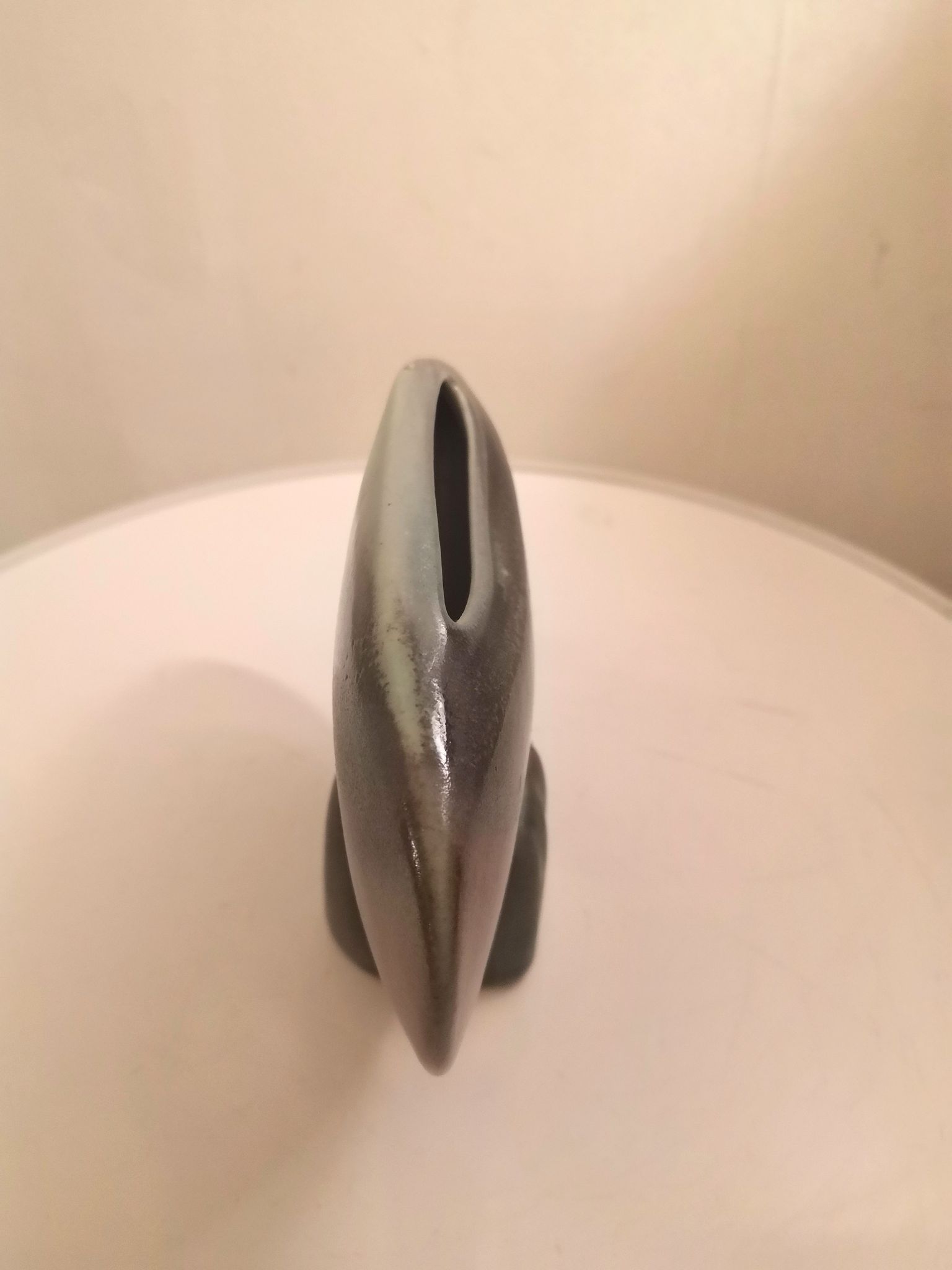 Ceramic lentil vase signed by a dove design 60s