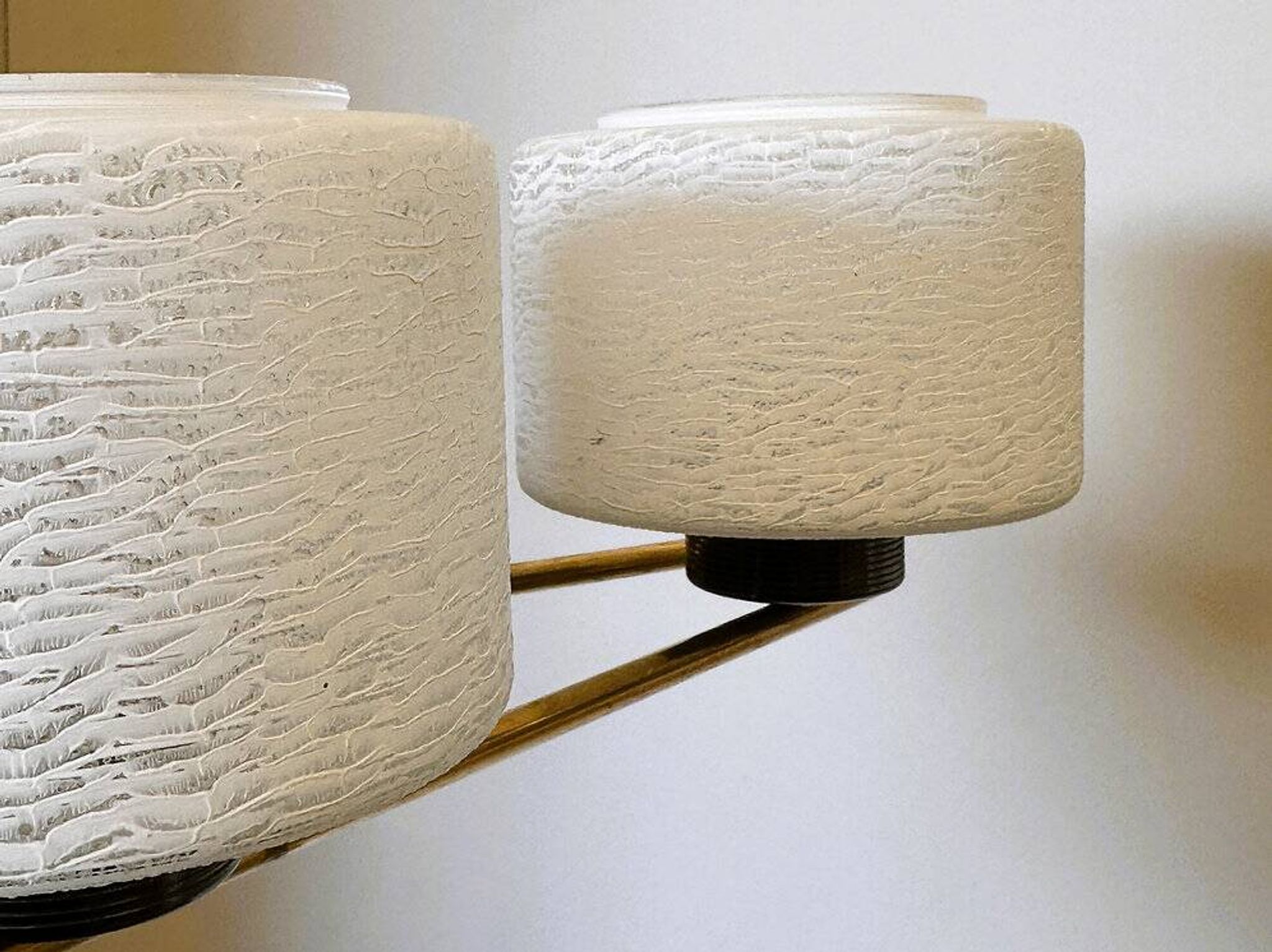 Pair of vintage 1960s wall lamps, Paris chic brass and textured glass sconces