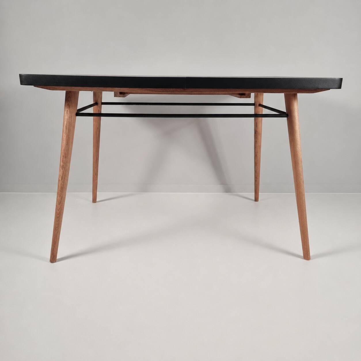 Table en bois vintage, années 1970