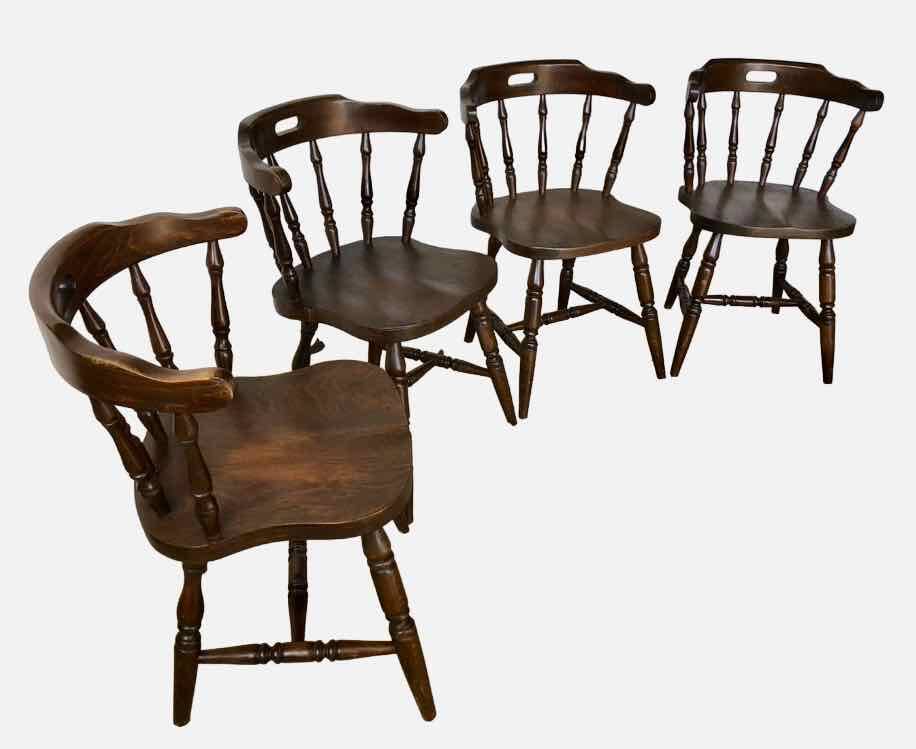 Set de 4 chaises montagnardes en chêne