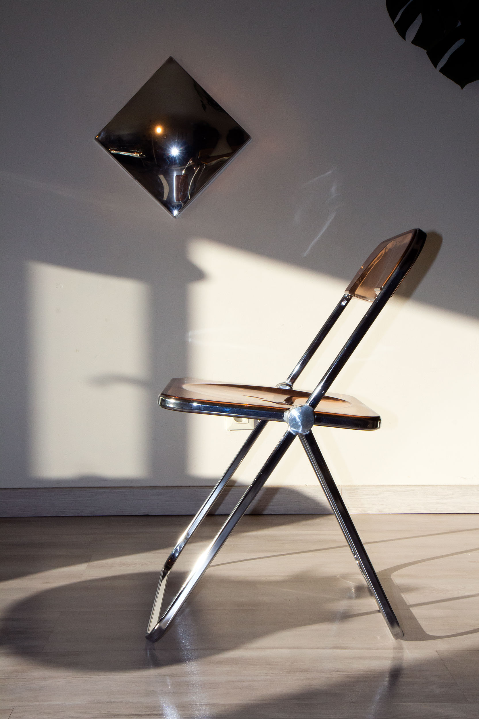 Plia chair by Giancarlo Piretti edited by A.Castelli
