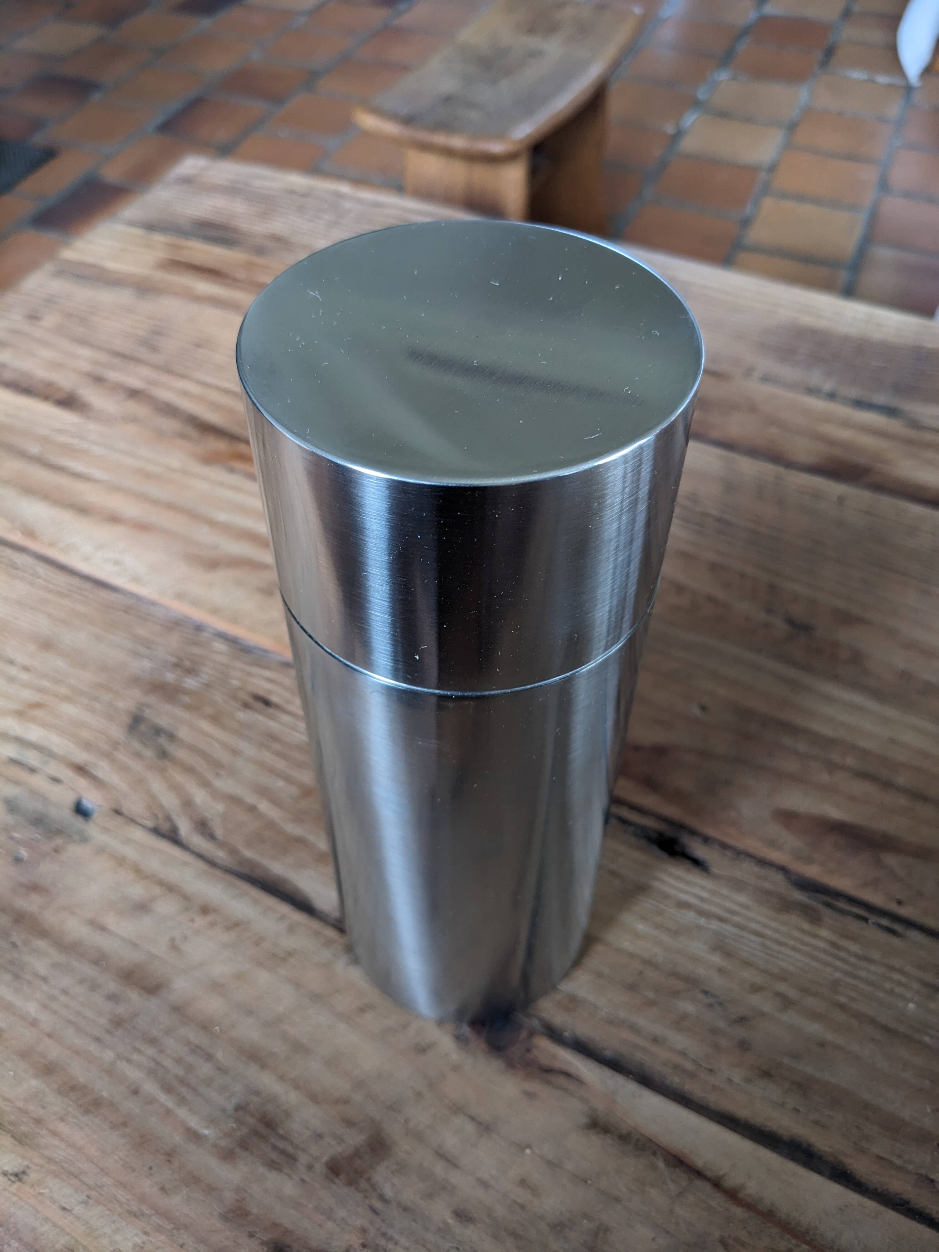 Cylinda line shaker in vintage stainless steel - design Arne Jacobsen for Stelton