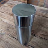 Cylinda line shaker in vintage stainless steel - design Arne Jacobsen for Stelton