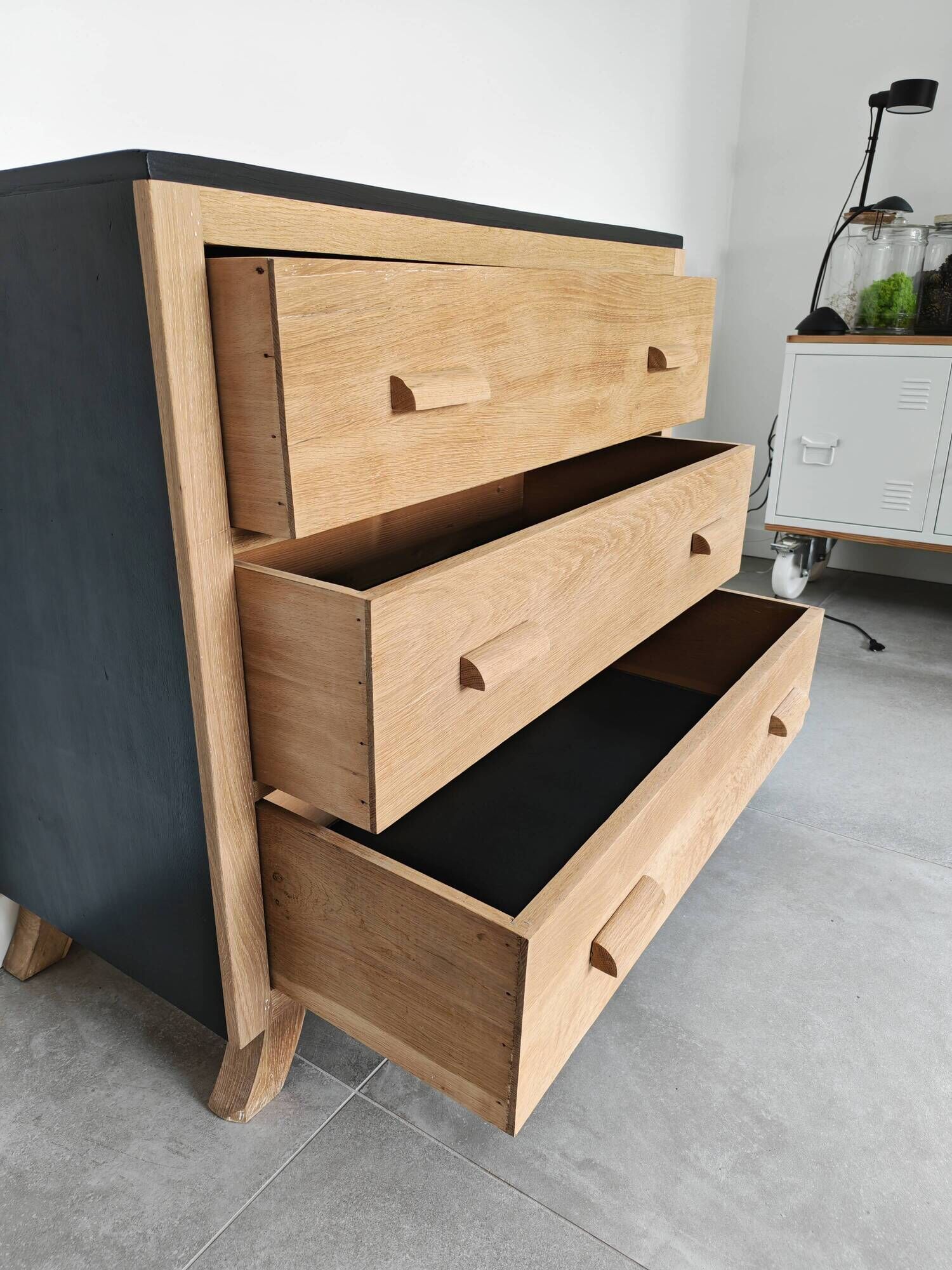 Commode 1950 - 1960 solid oak front