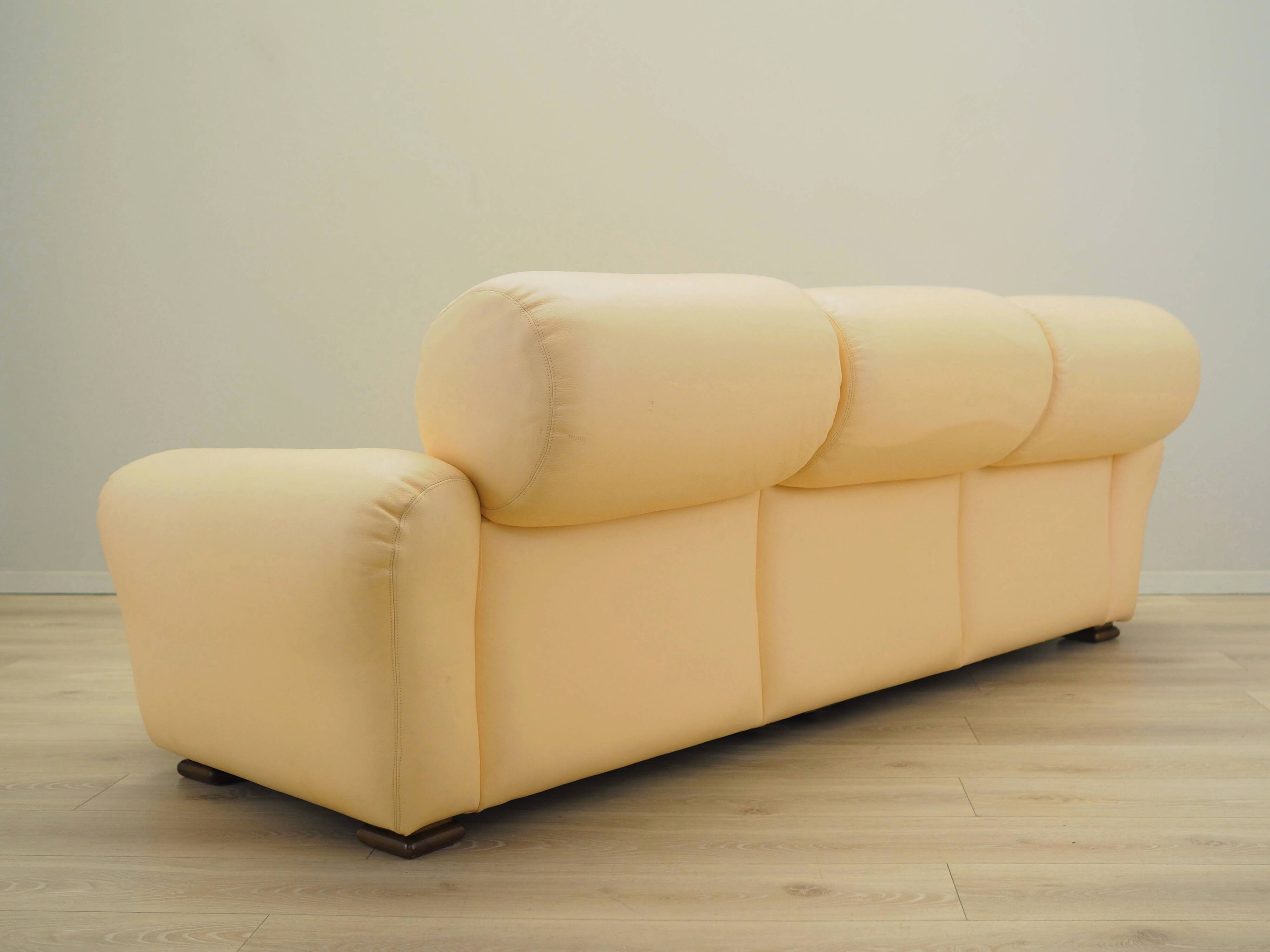 Leather sofa, Italian design, 1960s, production: Italy