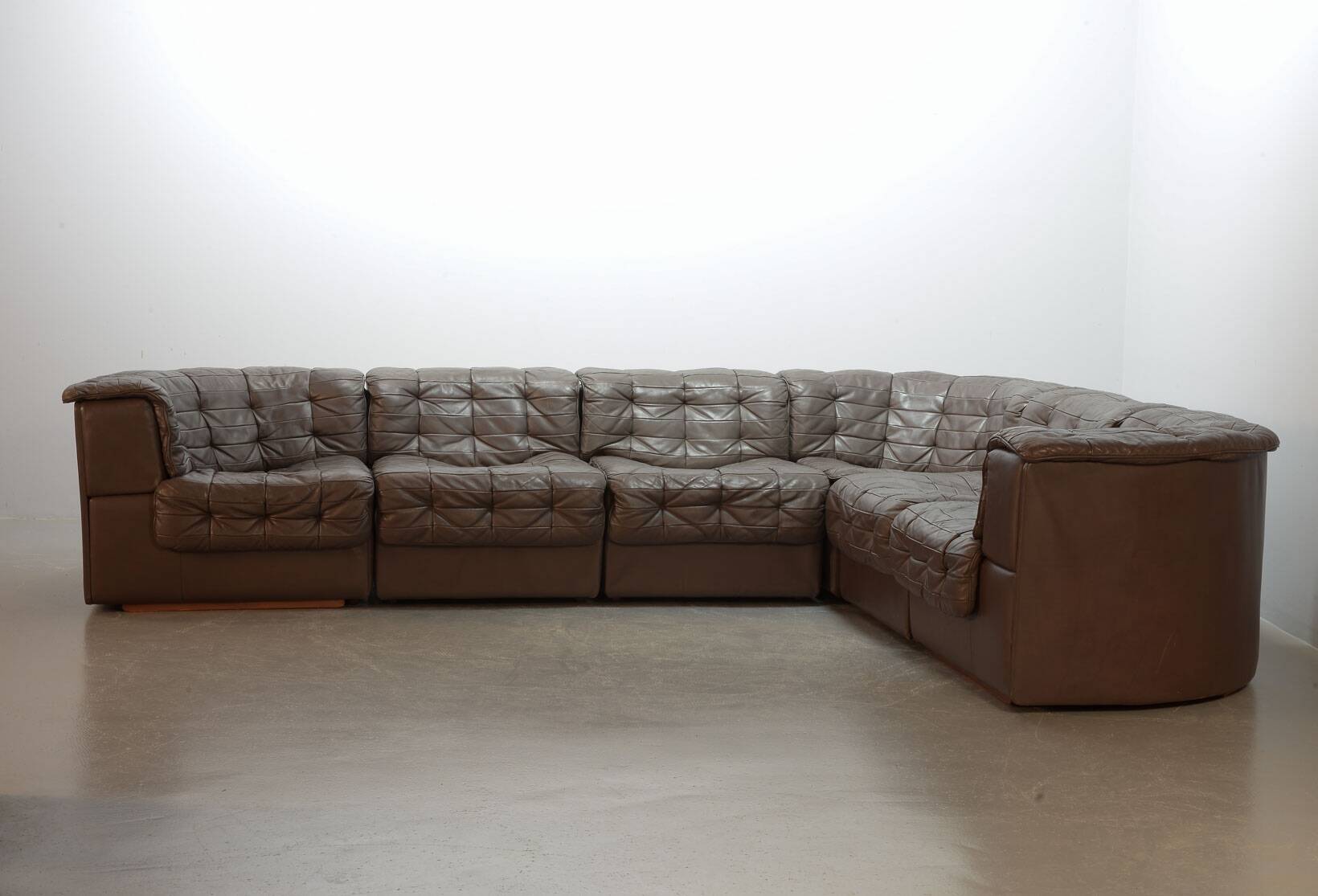 De Sede DS11 Patched Brown Leather Modular Sofa 6 Elements. Germany, 1970s
