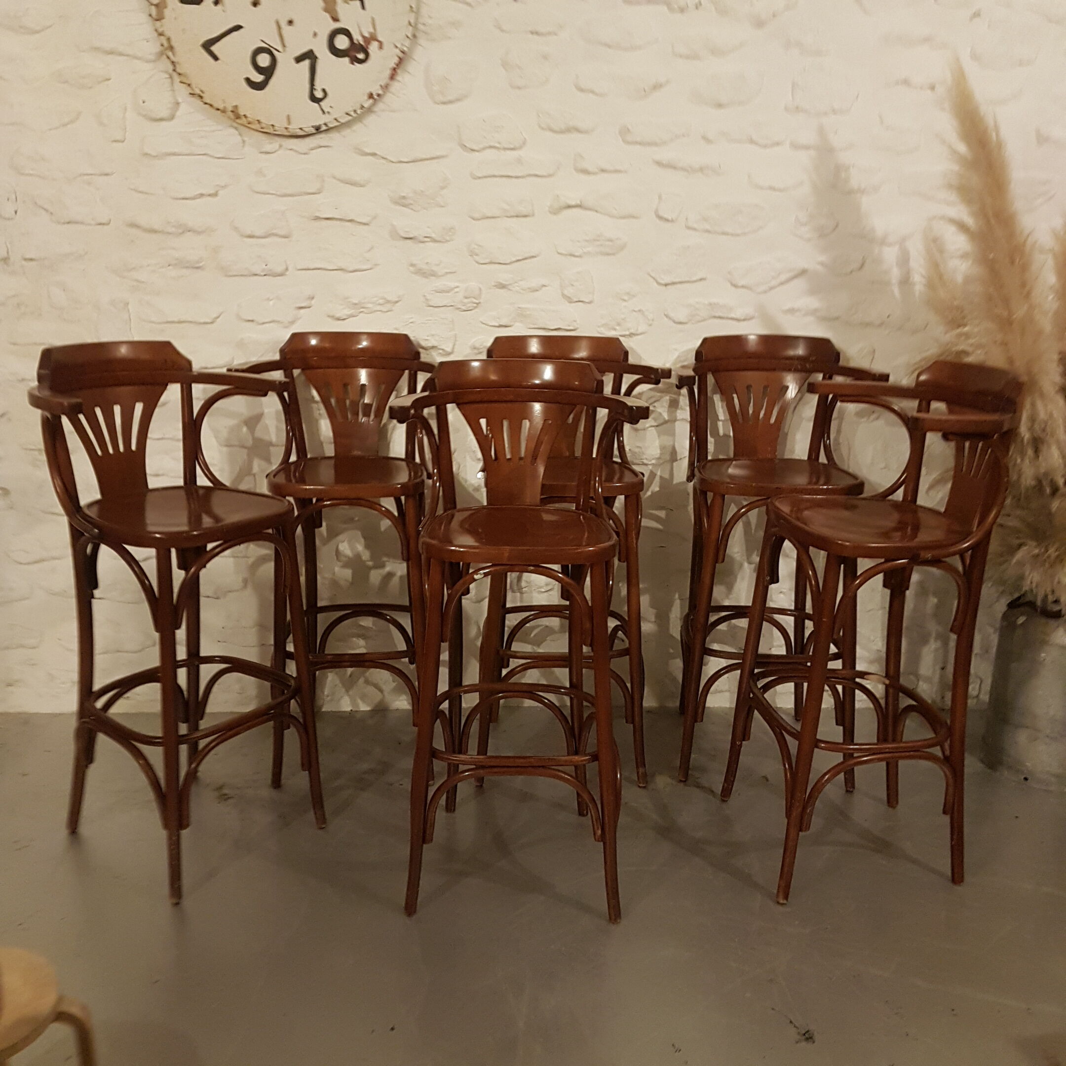Baumann-style bar stool set with back