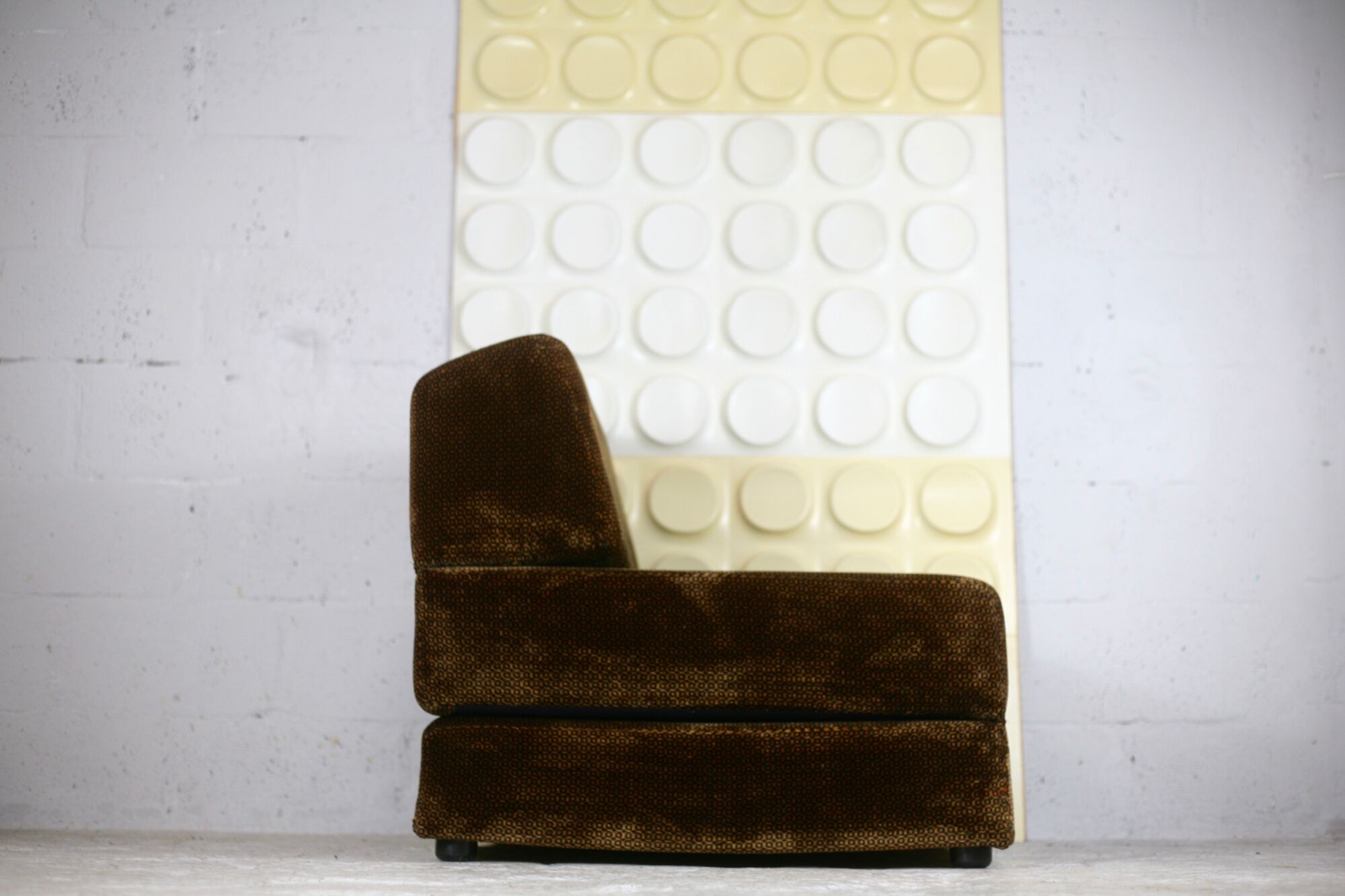 Foam and velvet heater "amber", convertible, France, circa 1970.