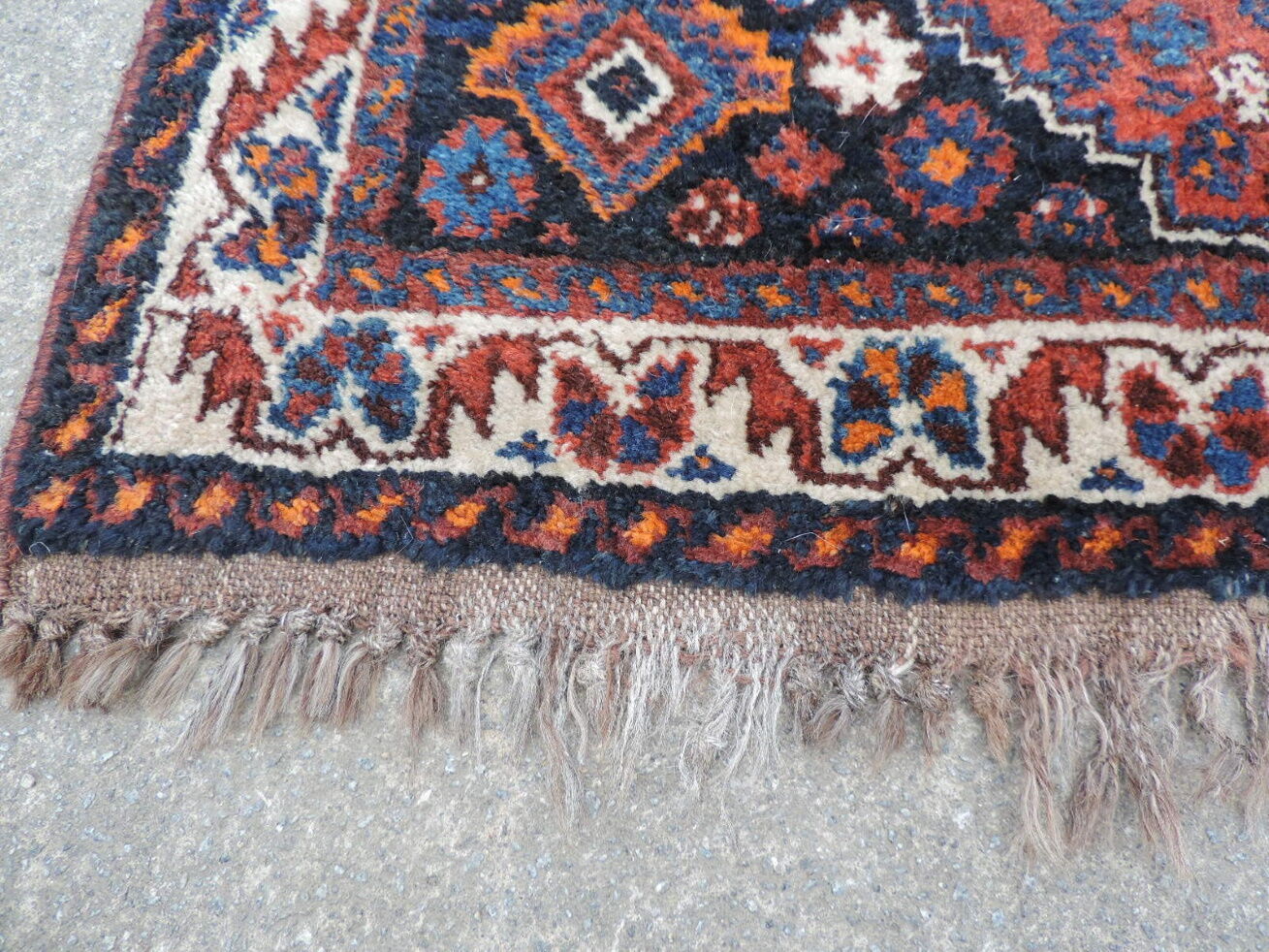 Handmade oriental rug 165x115cm