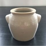 Beige stoneware pot