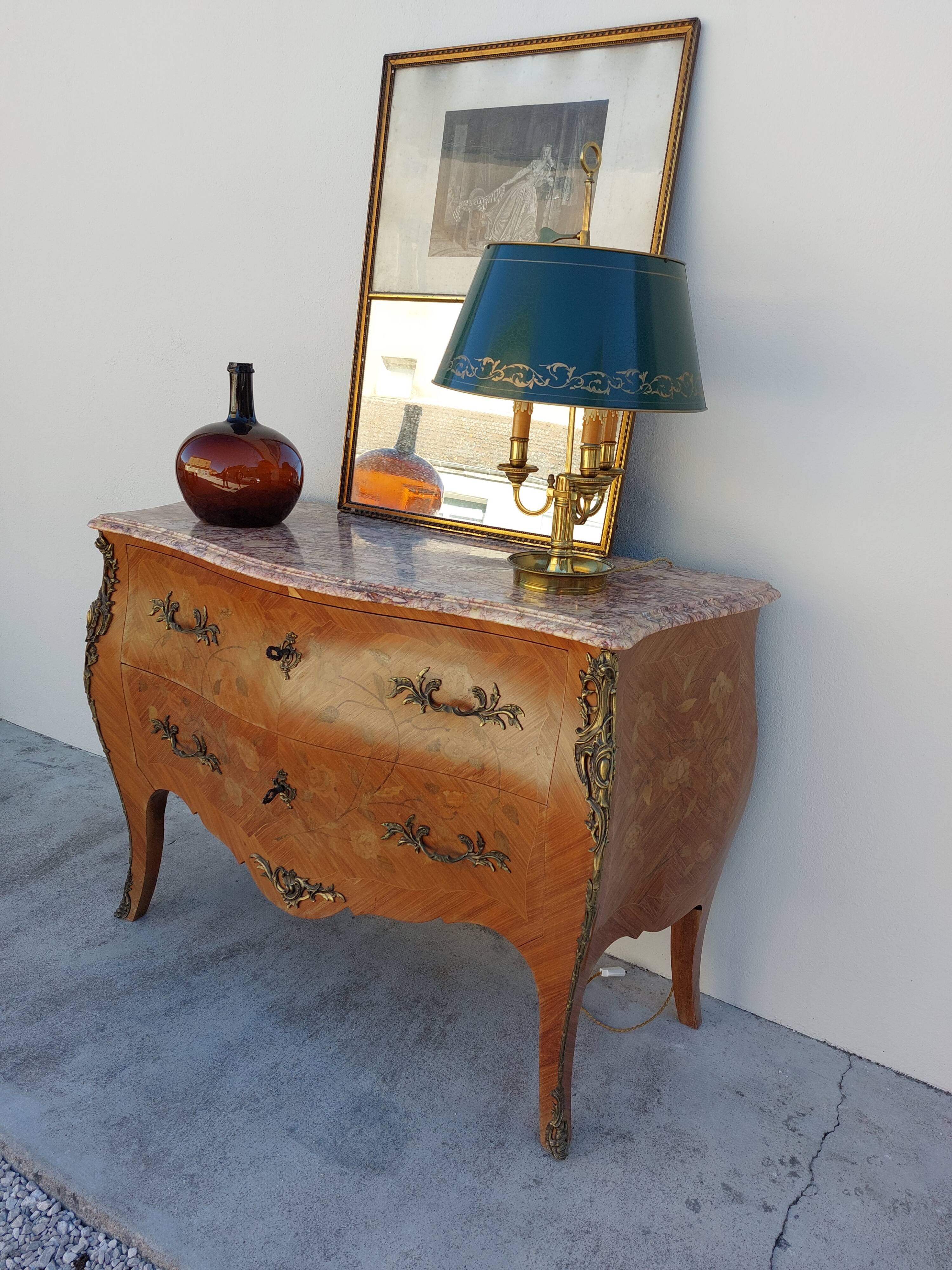 Louis XV chest of drawers in rosewood marquetry