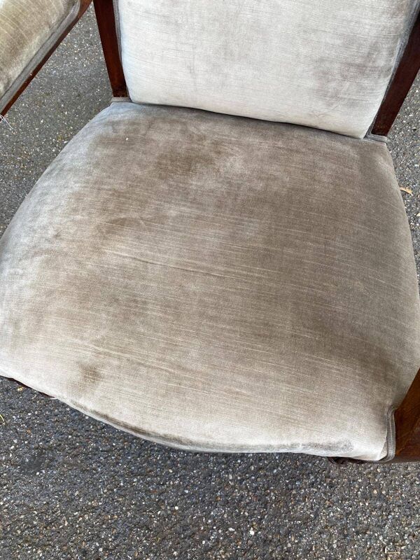 Fauteuil impérial en acajou et velours gris du 19ème siècle