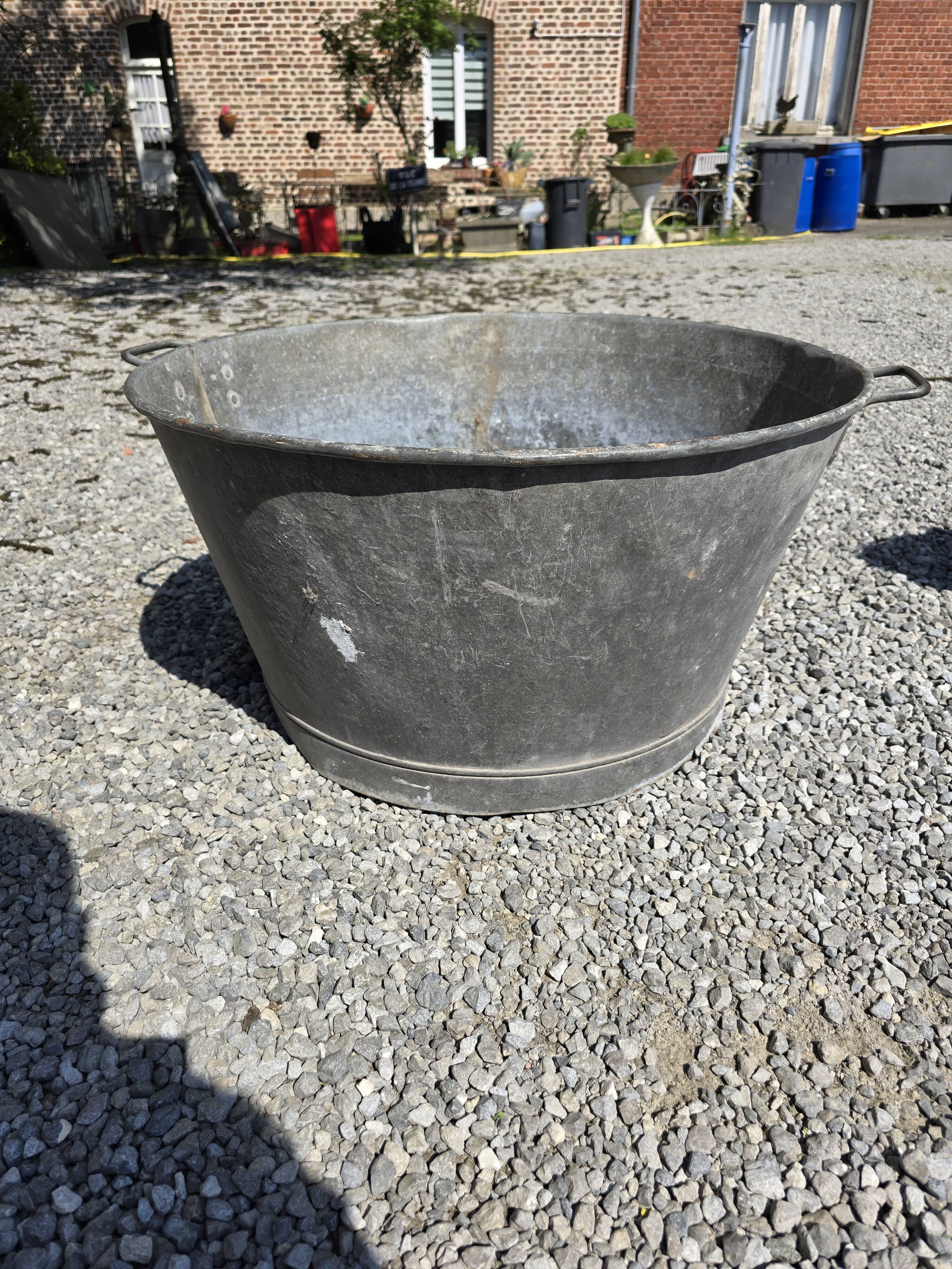 Zinc basin. 70 liters