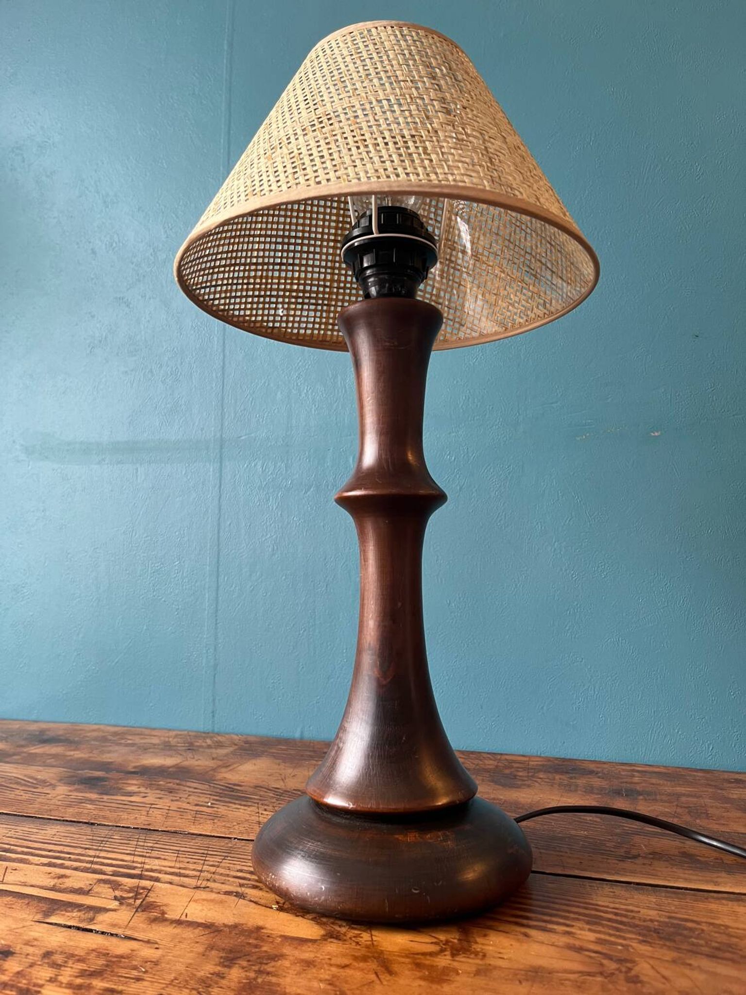 Lampe à poser en bois massif