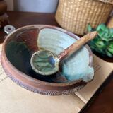Handmade bowl in glazed stoneware