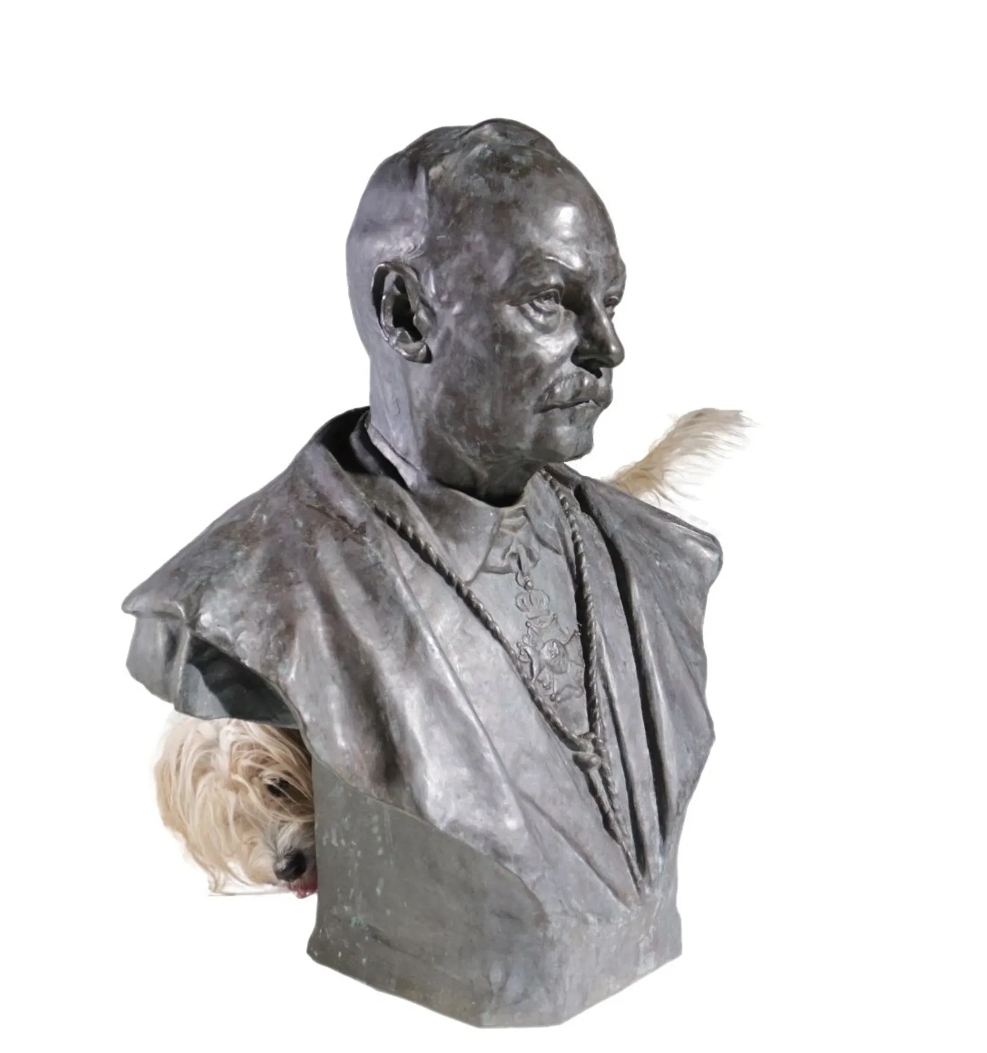 Bronze bust of a gentleman with knighthood order – Frantz Vermeylen, 1921