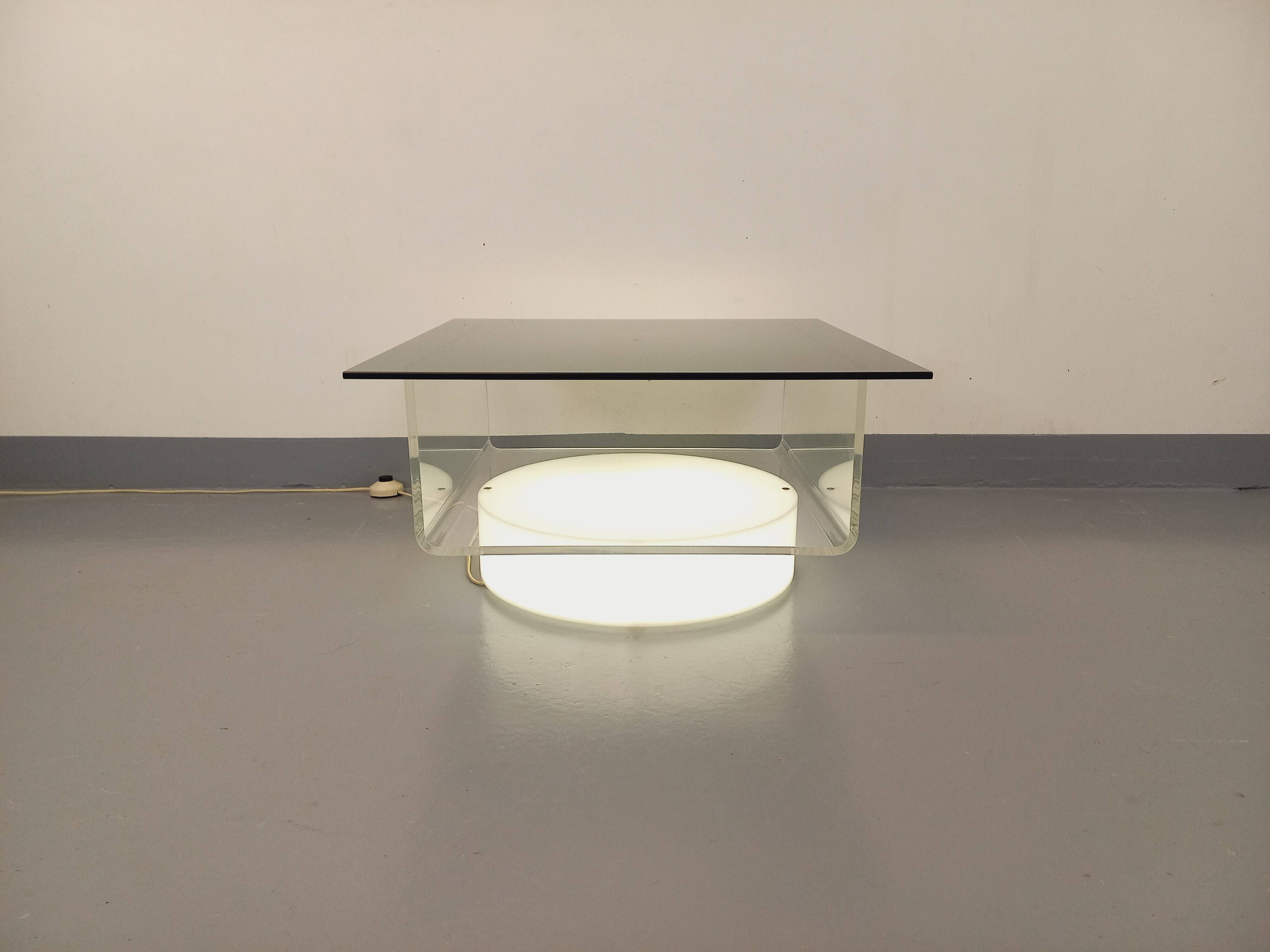 Vintage Italian square illuminated coffee table in glass and plexiglass