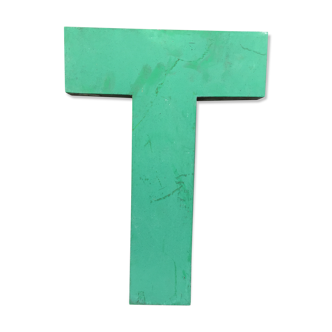 Lettre d'enseigne en zinc "T"