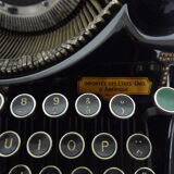 Underwood typewriter writing machine
