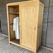Armoire portes coulissantes bois brut