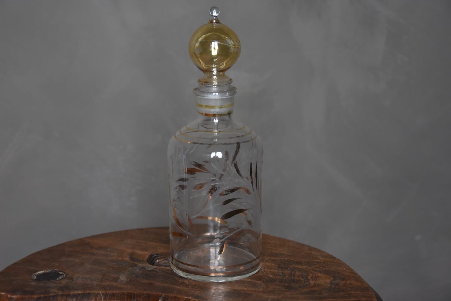 Glass carafe