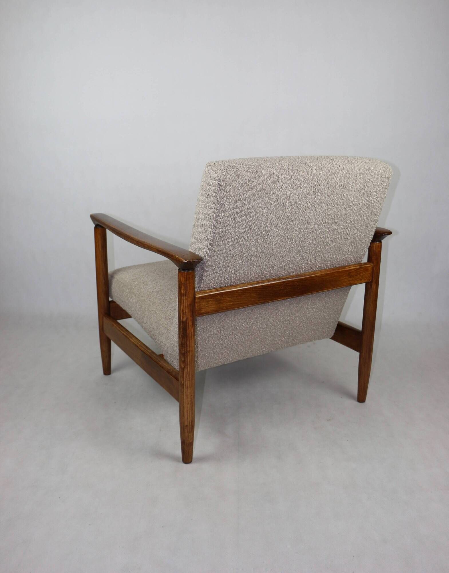 GFM-142 armchair, design by Edmund Homa from the 70s, beige boucle - 2 pieces available