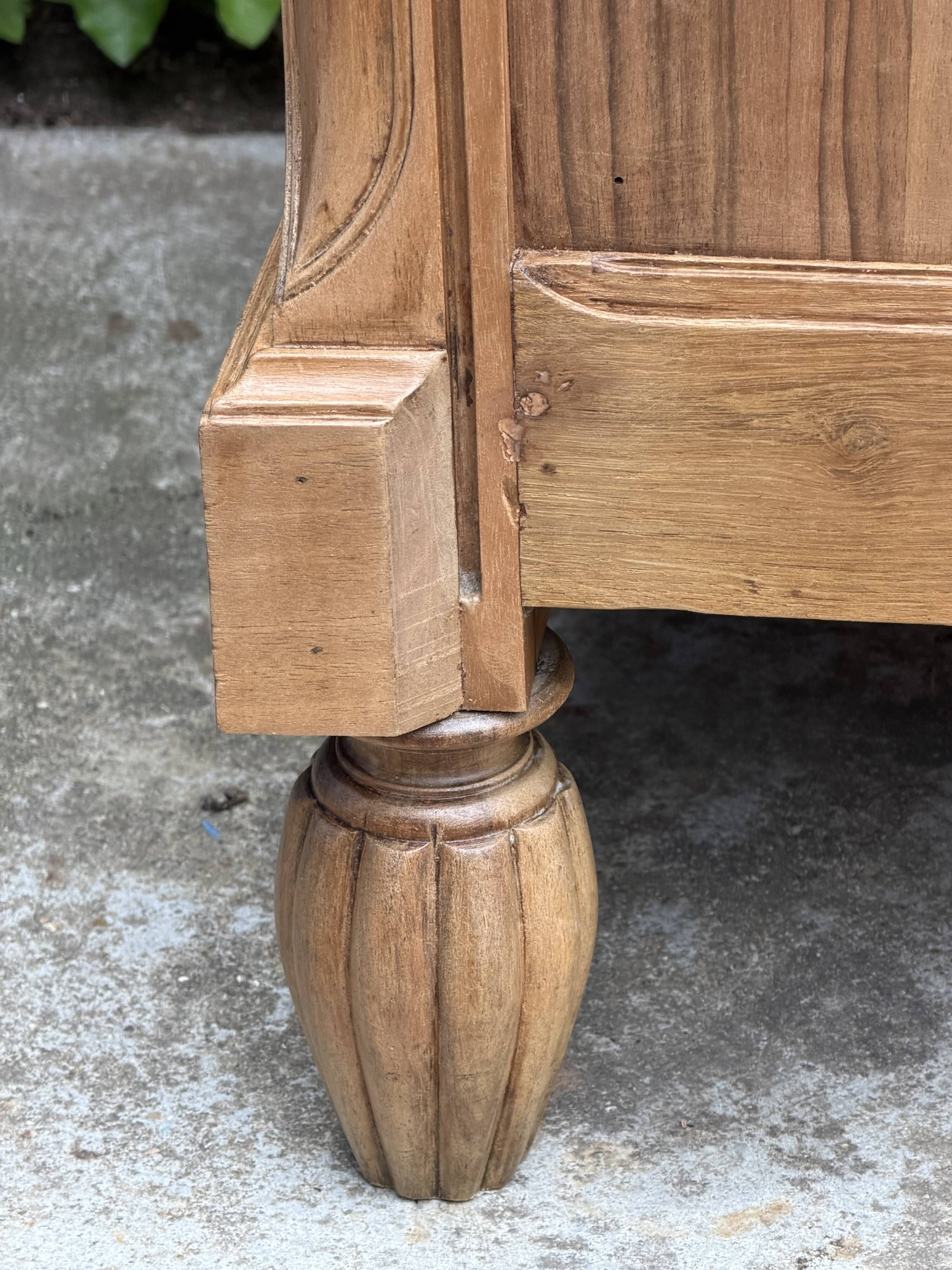 Rare pair of Art Deco glass columns in solid walnut – renovated