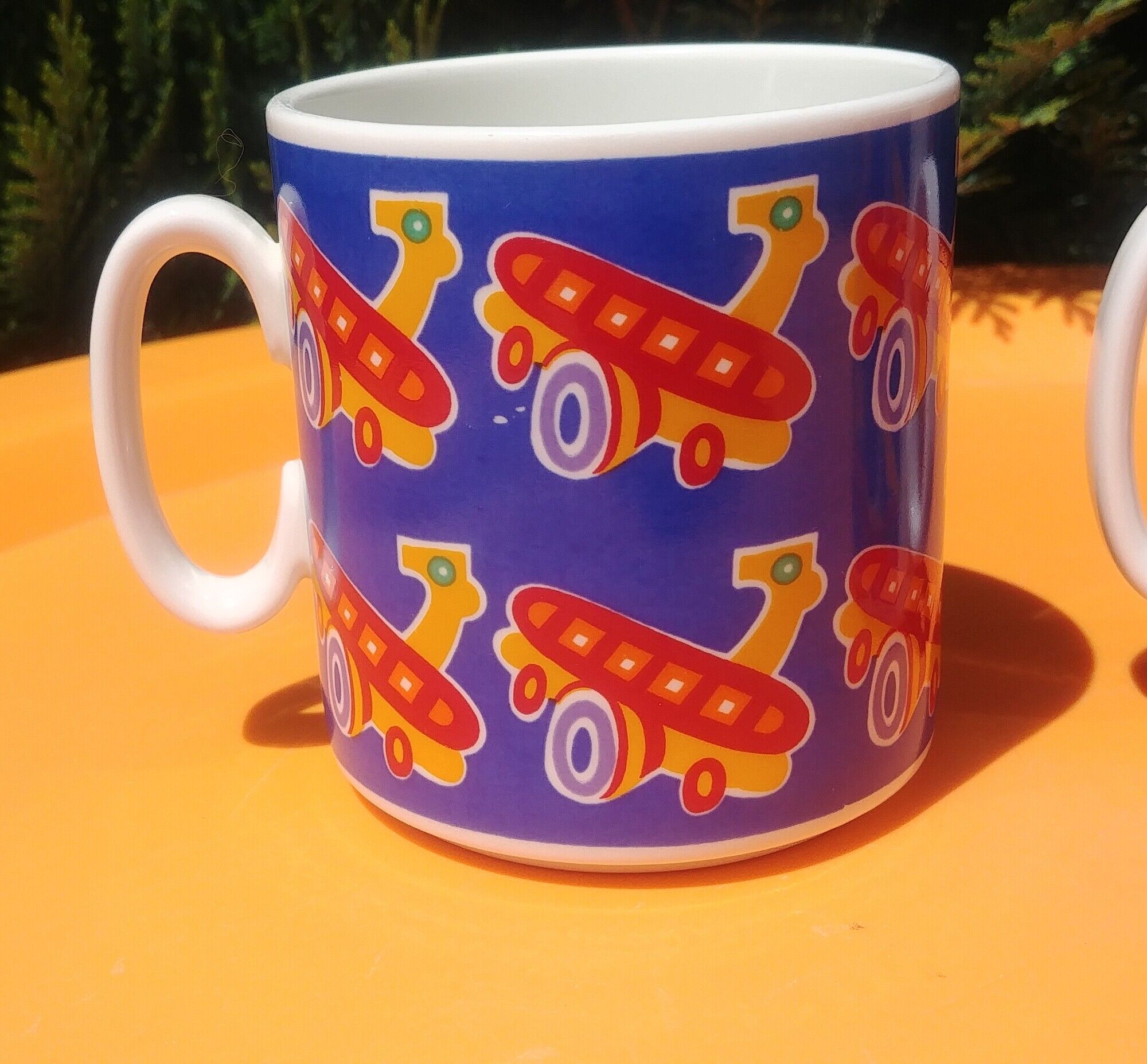 Two mugs/cup in porcelain from Villeroy and Boch decoration boat / plane made in Luxembourg