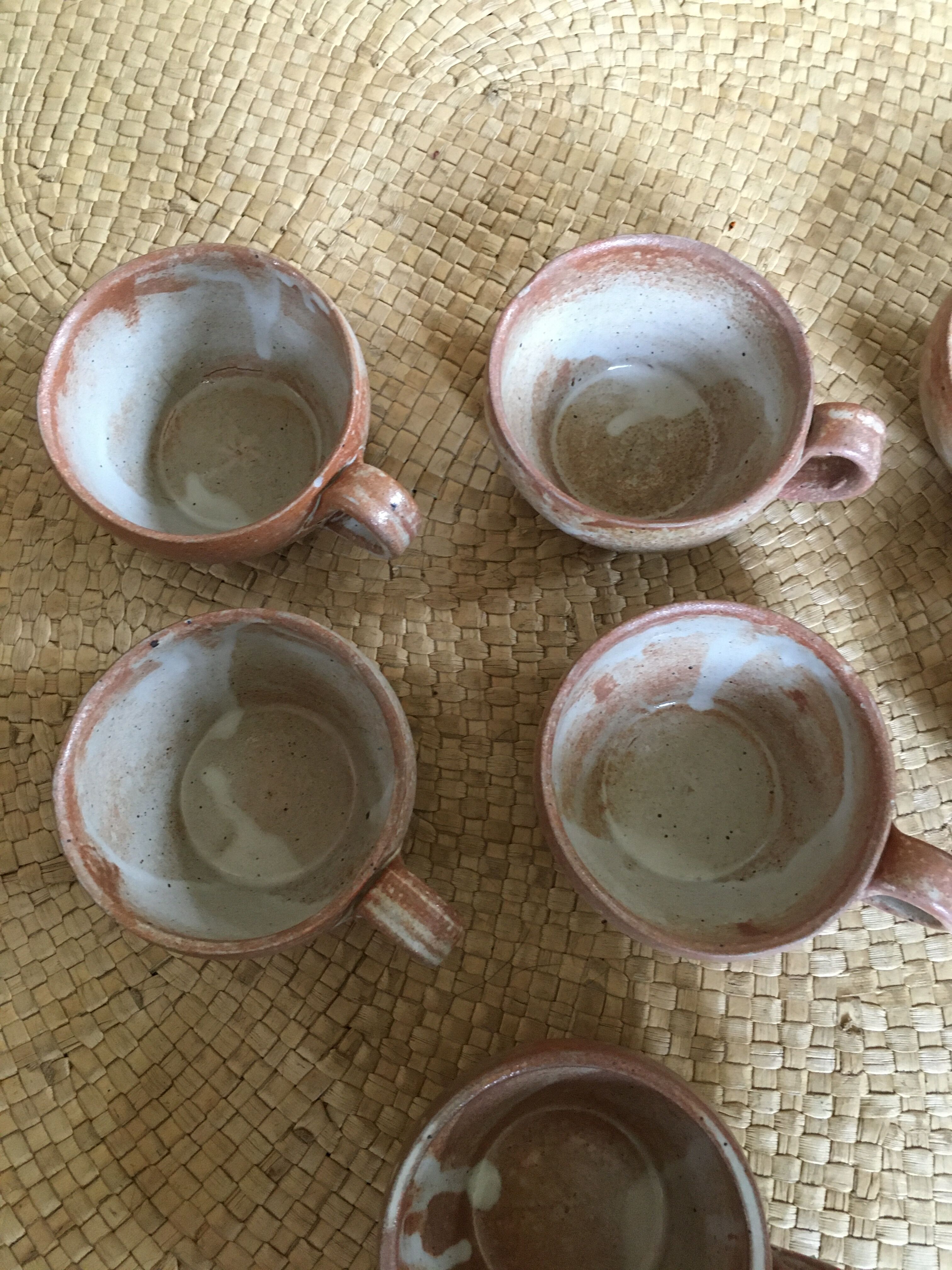 Series of 9 cups of sandstone