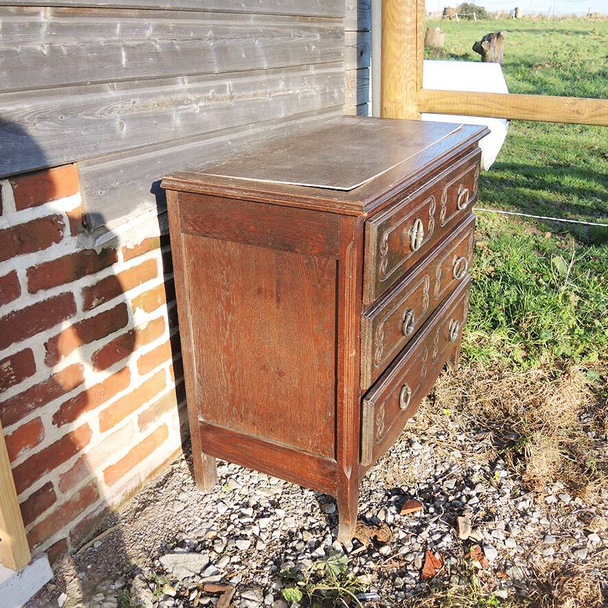 Antique 3-drawer wooden chest of drawers