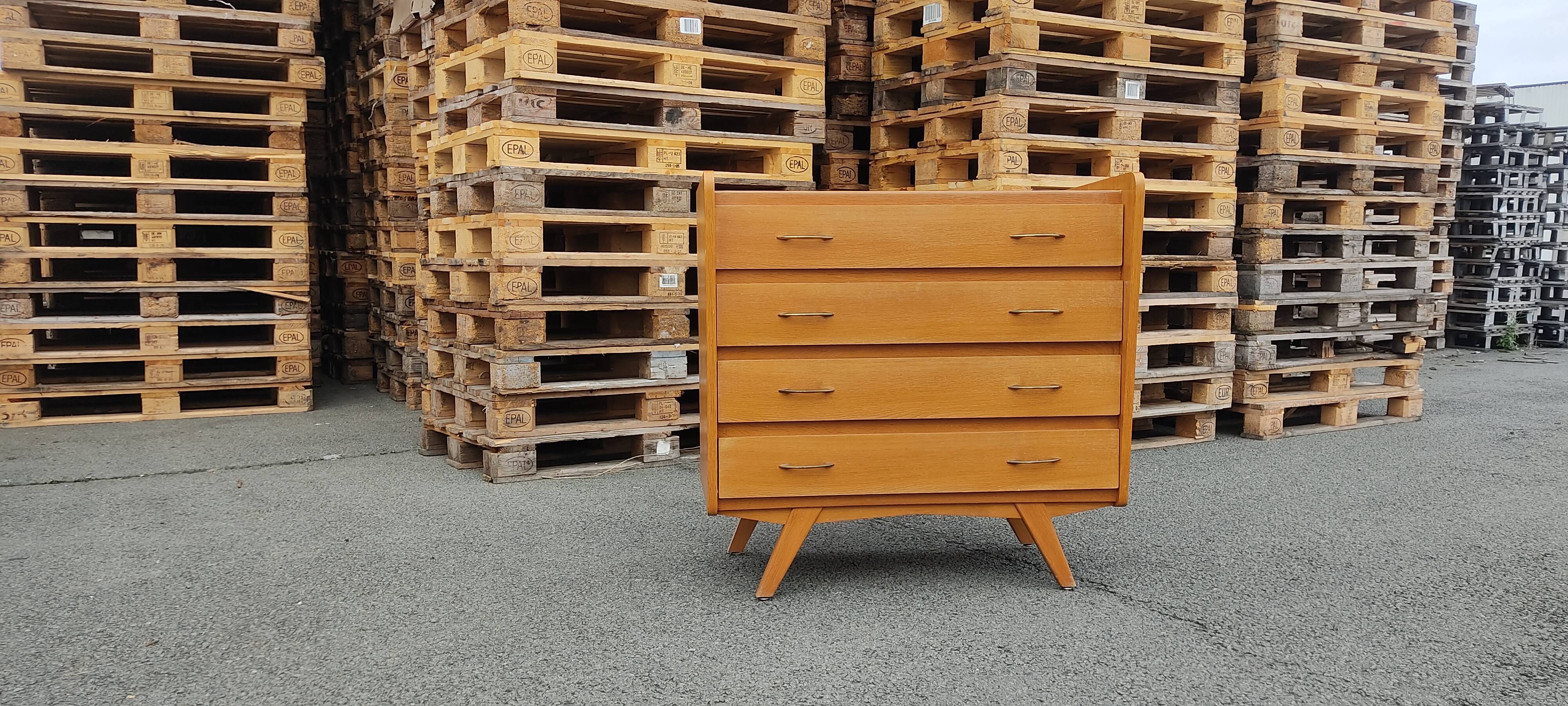 Vintage chest of drawers