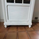 Armoire parisienne bonnetière vitrée