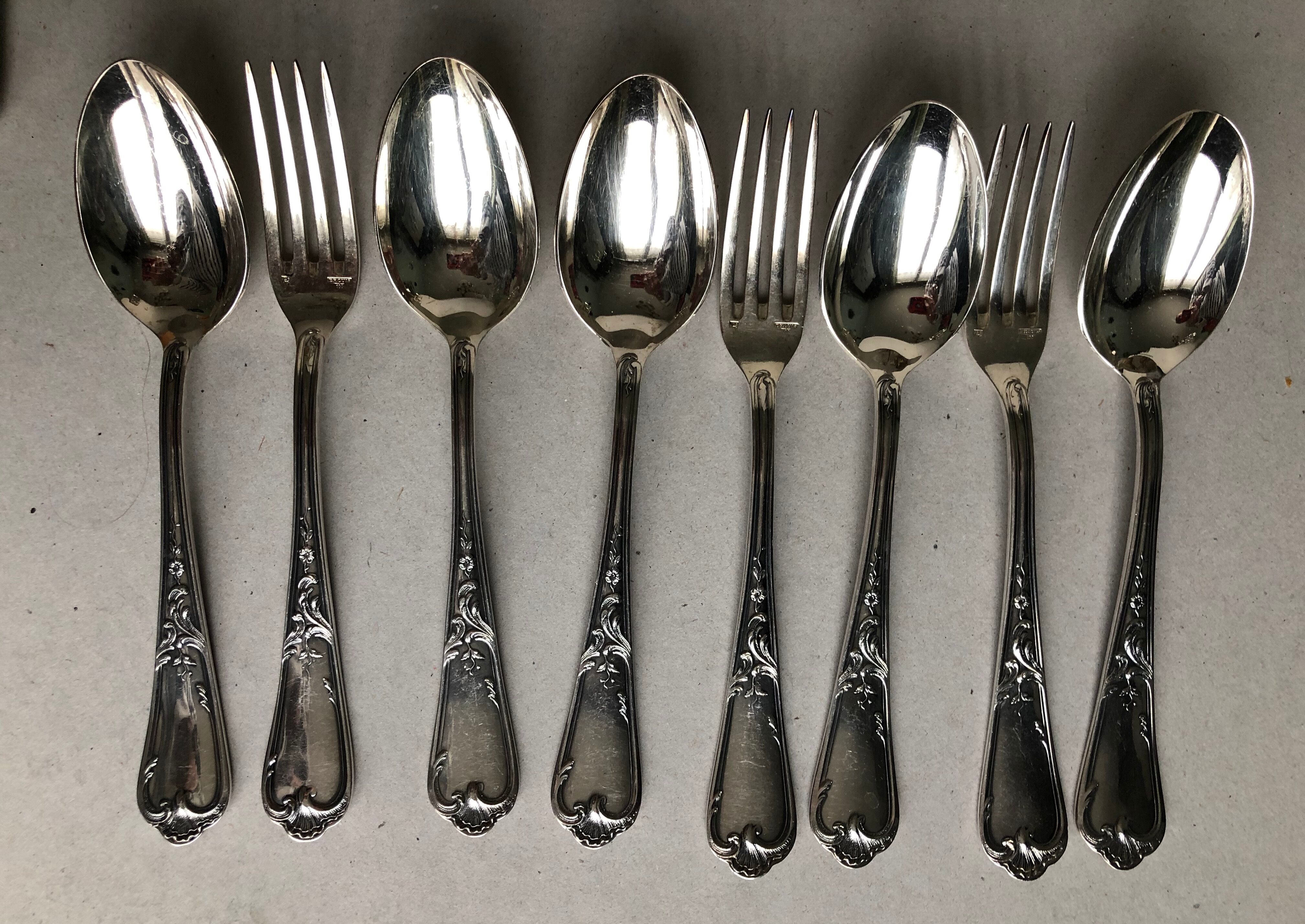 ERCUIS silver metal housewife