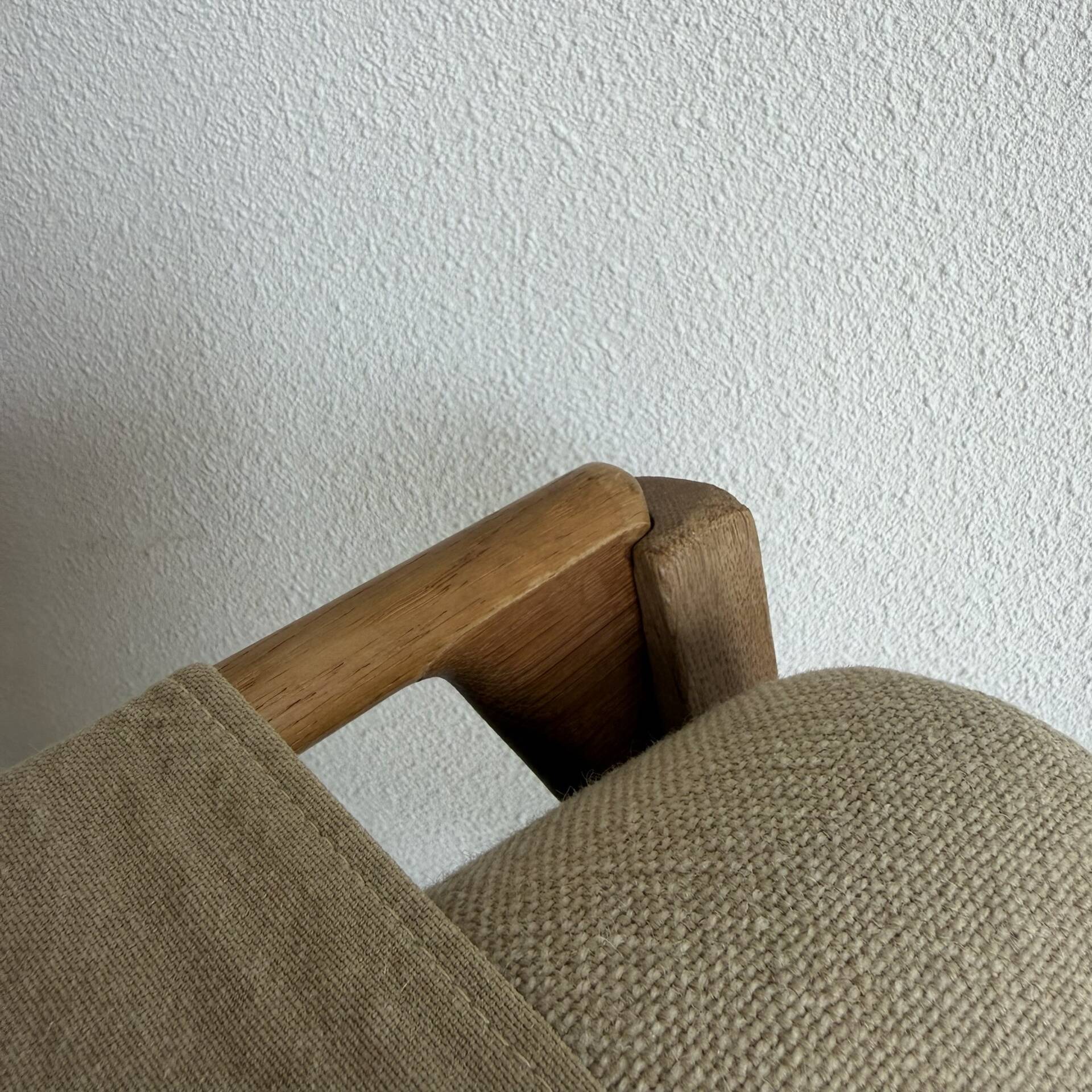 Vintage Hans Wegner lounge chair GE375 in oak