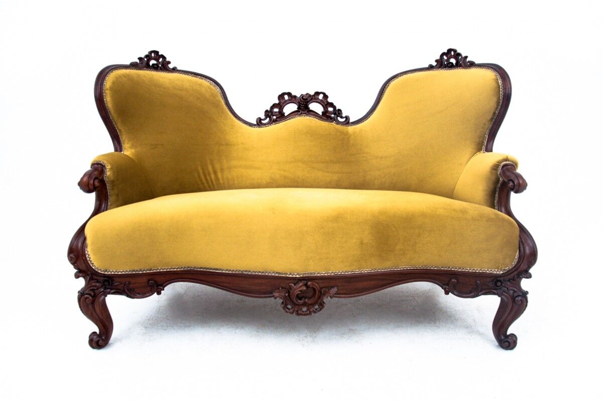 Rococo sofa, France, around 1900 after renovation