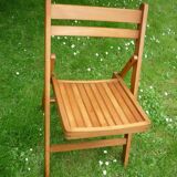 Vintage blond wood folding chair