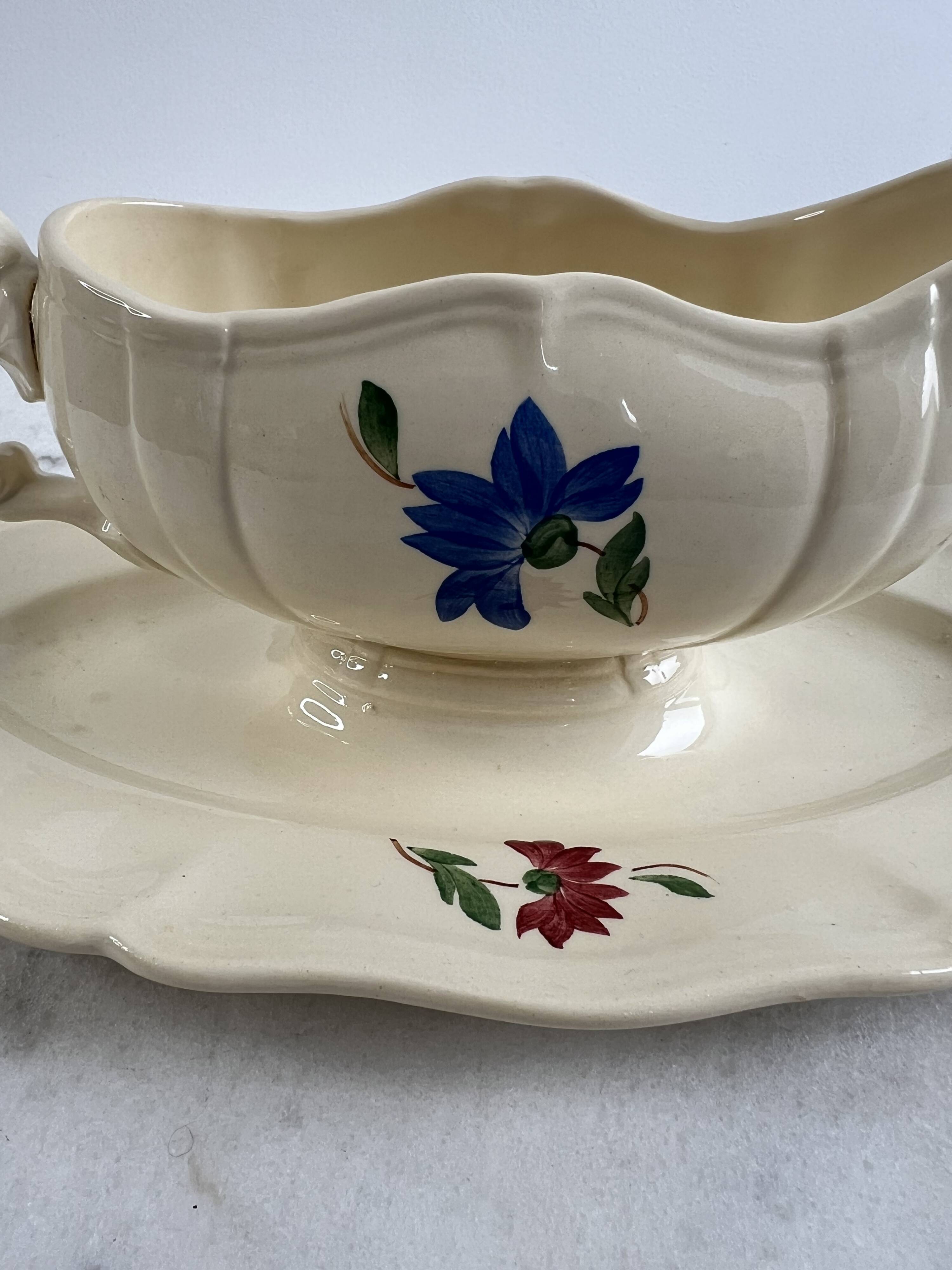 Ironware sauceboat Sarreguemines and Digoin