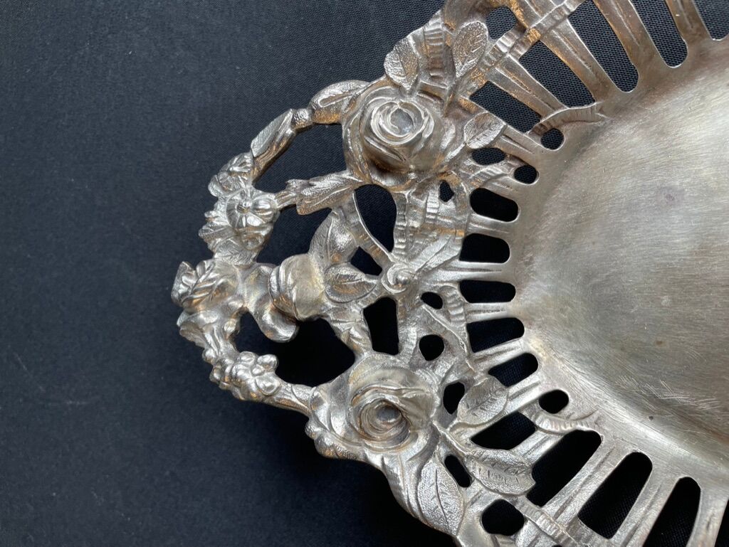 Silver bronze basket